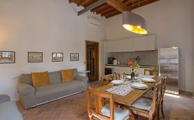 Classy Apartment - Hosted By Sweetstay